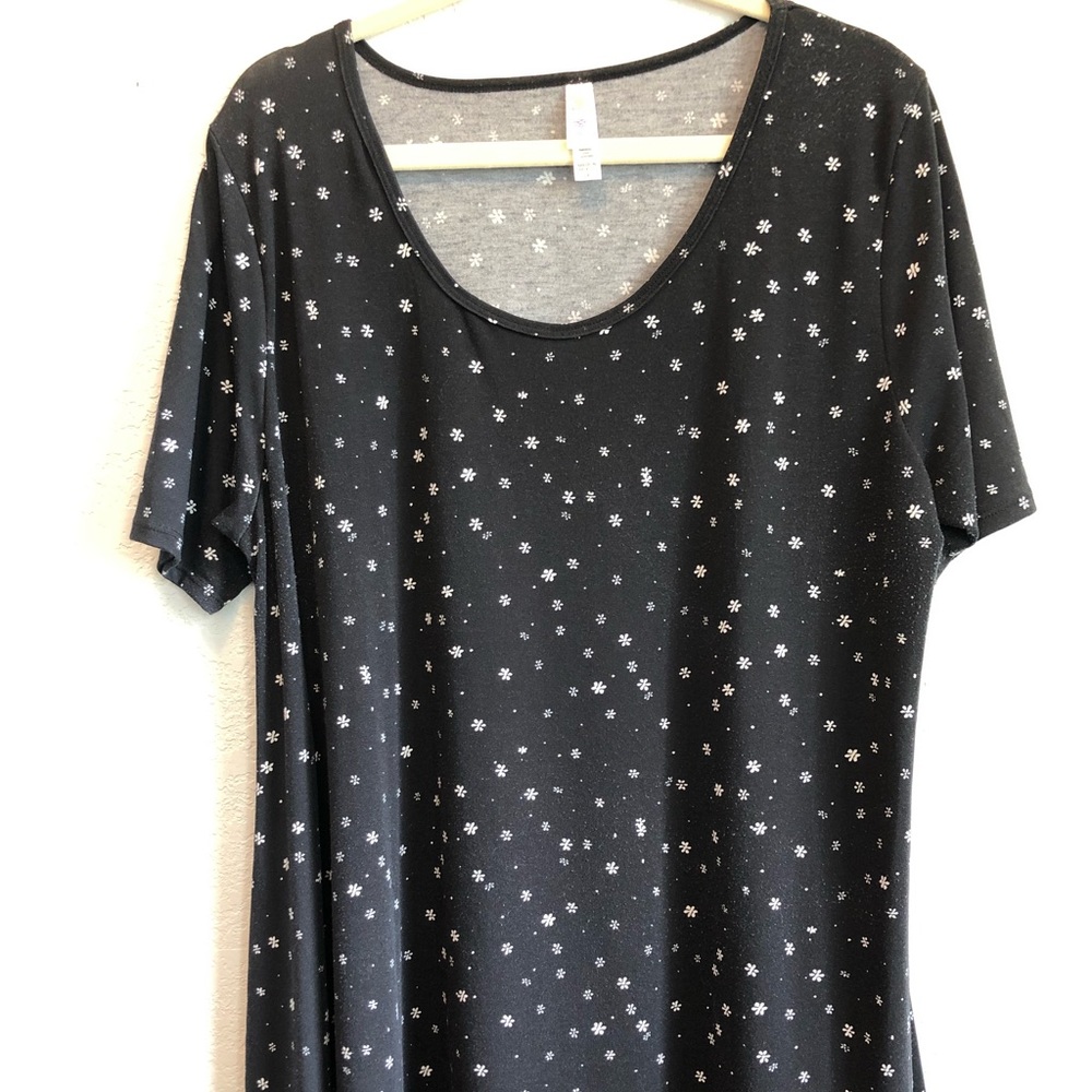 LuLaRoe Perfect T